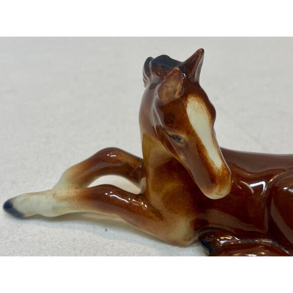 Goebel Laying Horse Colt Foal Figurine 4.25" TMK 1 Incised Bee Nativity Germany - Picture 7 of 14